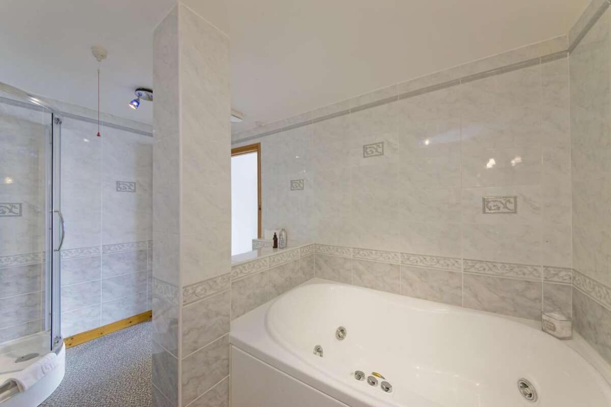 Esplanade Court Holiday Apartments Oban Εξωτερικό φωτογραφία